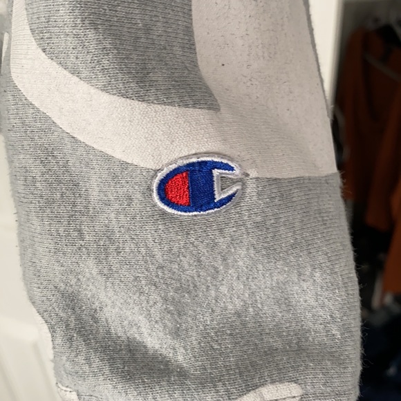 Champion Hoodie - Picture 4 of 7